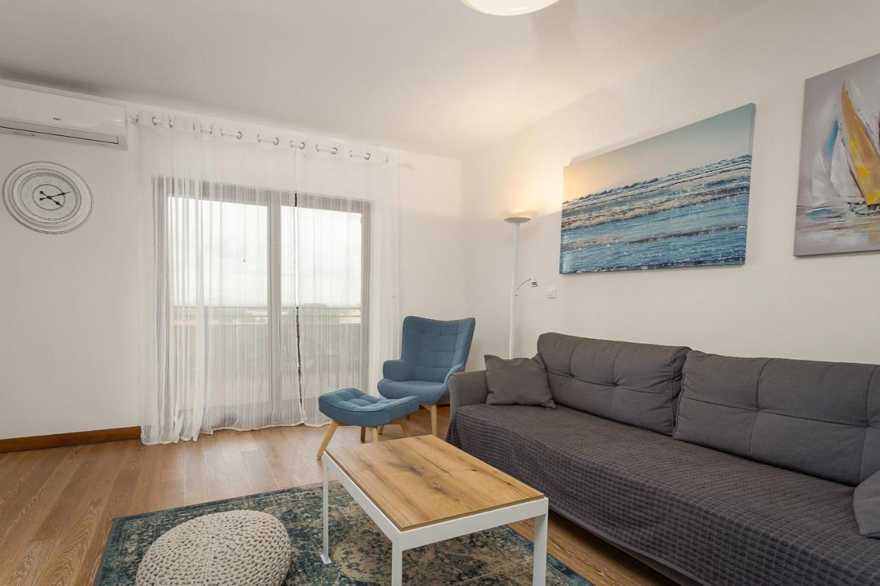 Apartments Cesare With Shared Pool Ližnjan Exteriér fotografie